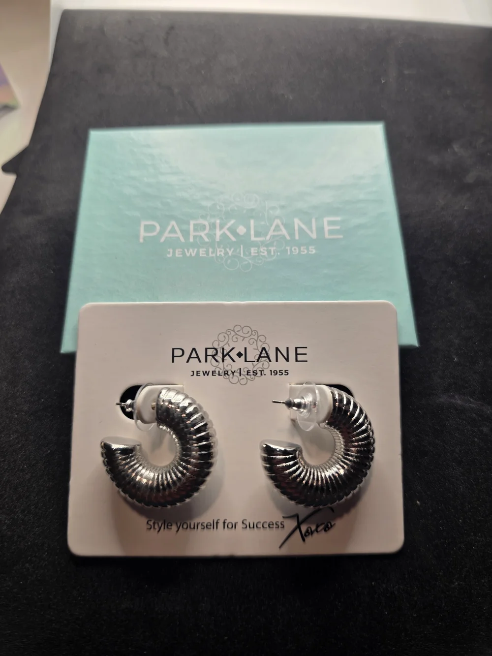 Park Lane Trendy Ribbed C-Shaped Hoop Earrings.